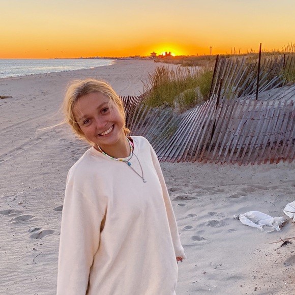 Meet your Posher, Victoria - Picture 1 of 1